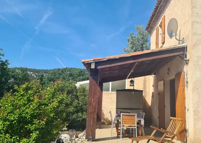 Feriehus La Baume Quinson