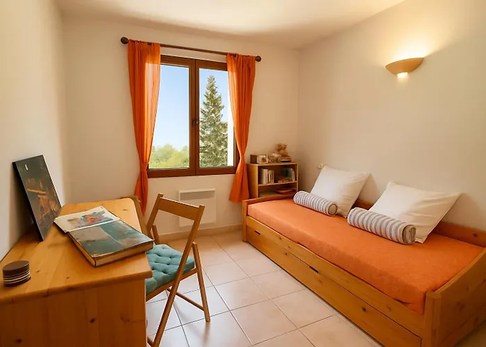 Feriehus La Baume Quinson